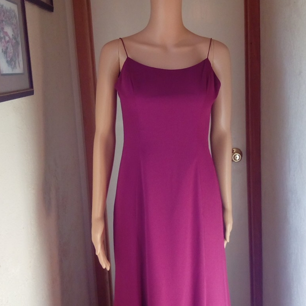 Vintage Burgundy Formal dress - Picture 4 of 7